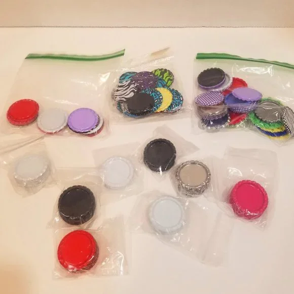 Lot of Bottlecaps (for crafts), Like New to New - Picture 5 of 8